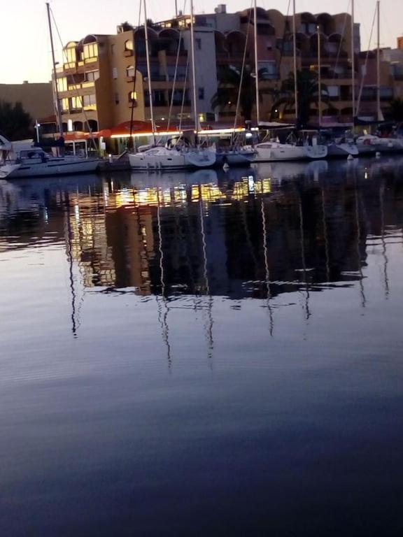 Gruissan Appartement Calme, Vue Sur Port De Plaisance -Clim, Empl.Parking Dış mekan fotoğraf