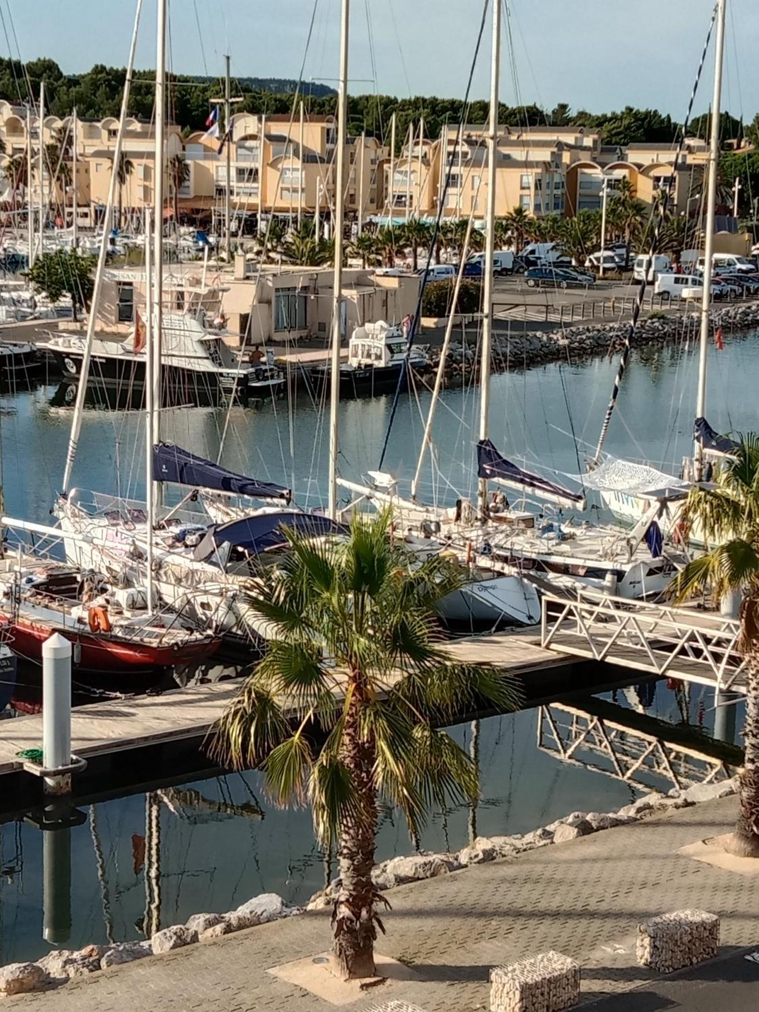 Gruissan Appartement Calme, Vue Sur Port De Plaisance -Clim, Empl.Parking Dış mekan fotoğraf